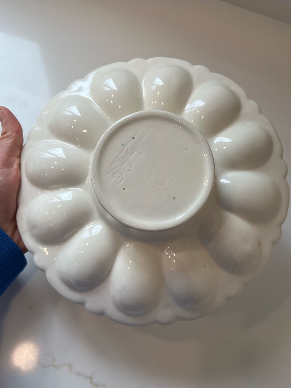 Vintage deviled egg Ceramic dish with Decorative Hen - Picture 4 of 11